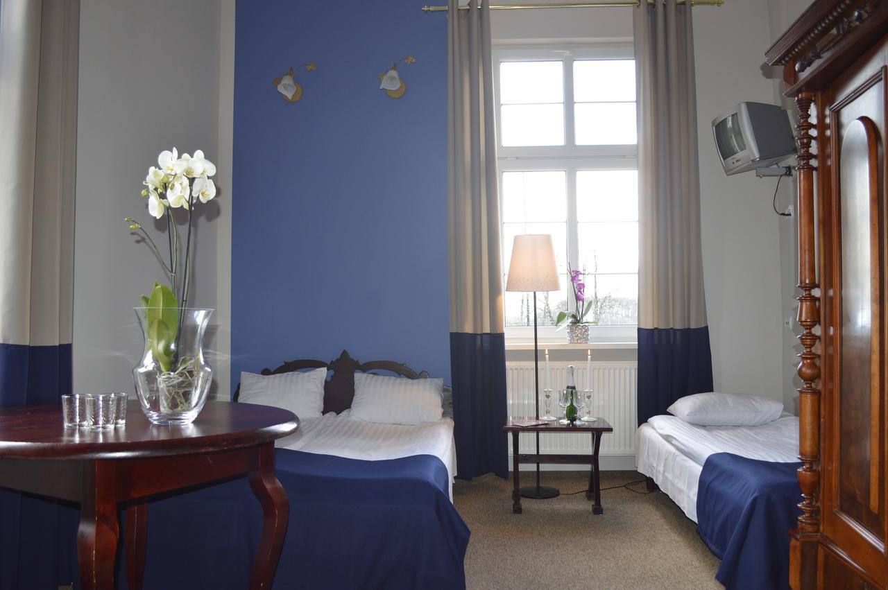 קאוצ'ן Hotel Ksiezycowy Dworek מראה חיצוני תמונה